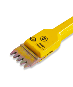Alternative view of CK Tools Scutch Chisel With 25mm Wide Comb 406001