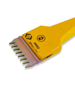 Alternative view of CK Tools Scutch Chisel With 38mm Wide Comb 406002